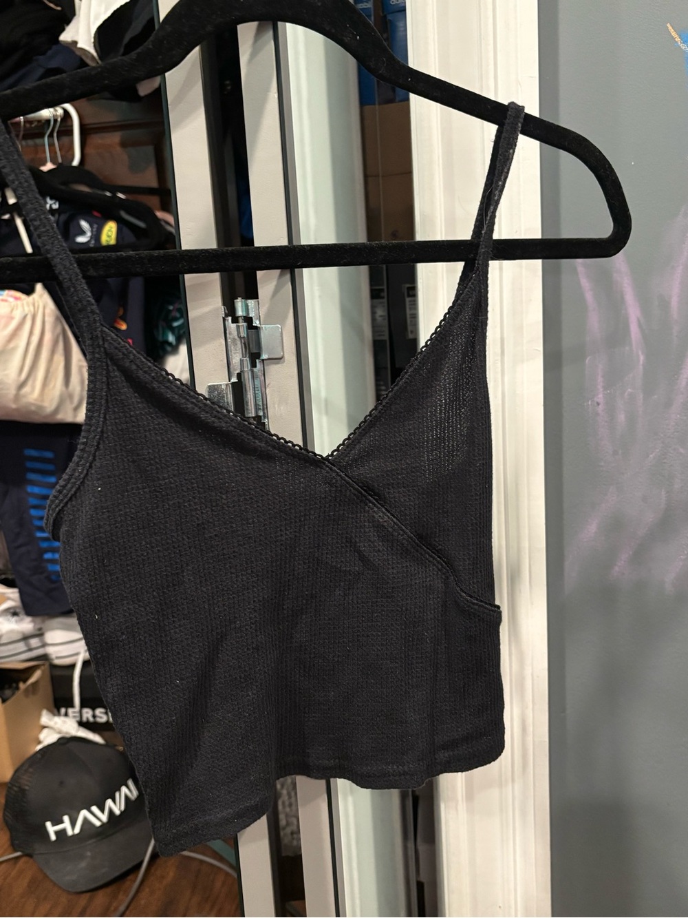 PacSun Black Ribbed Cropped Cami with V-Neck